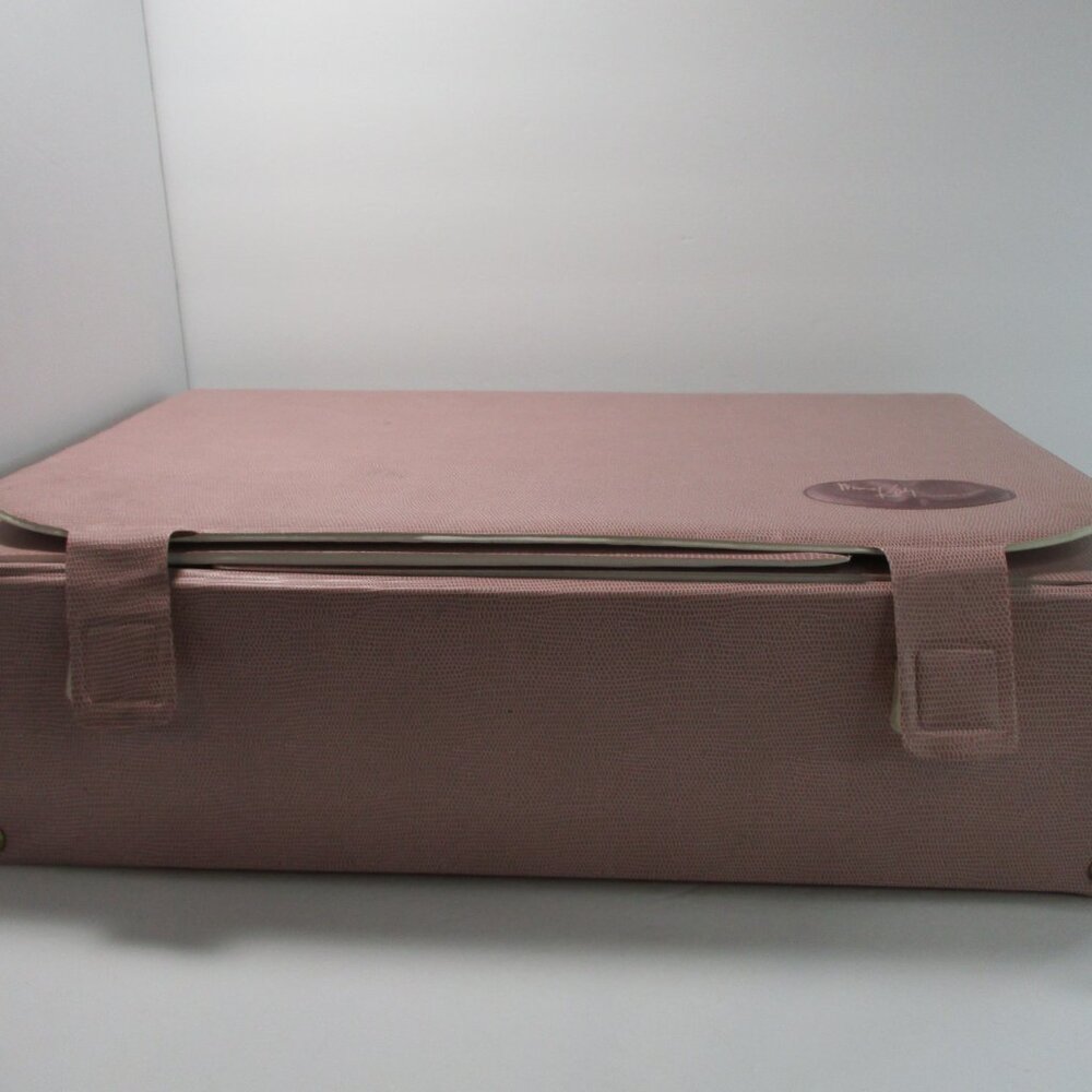 Vintage Mary Kay Cosmetics Pink Sales Consultant Makeup Display Bag 18×11.5×5